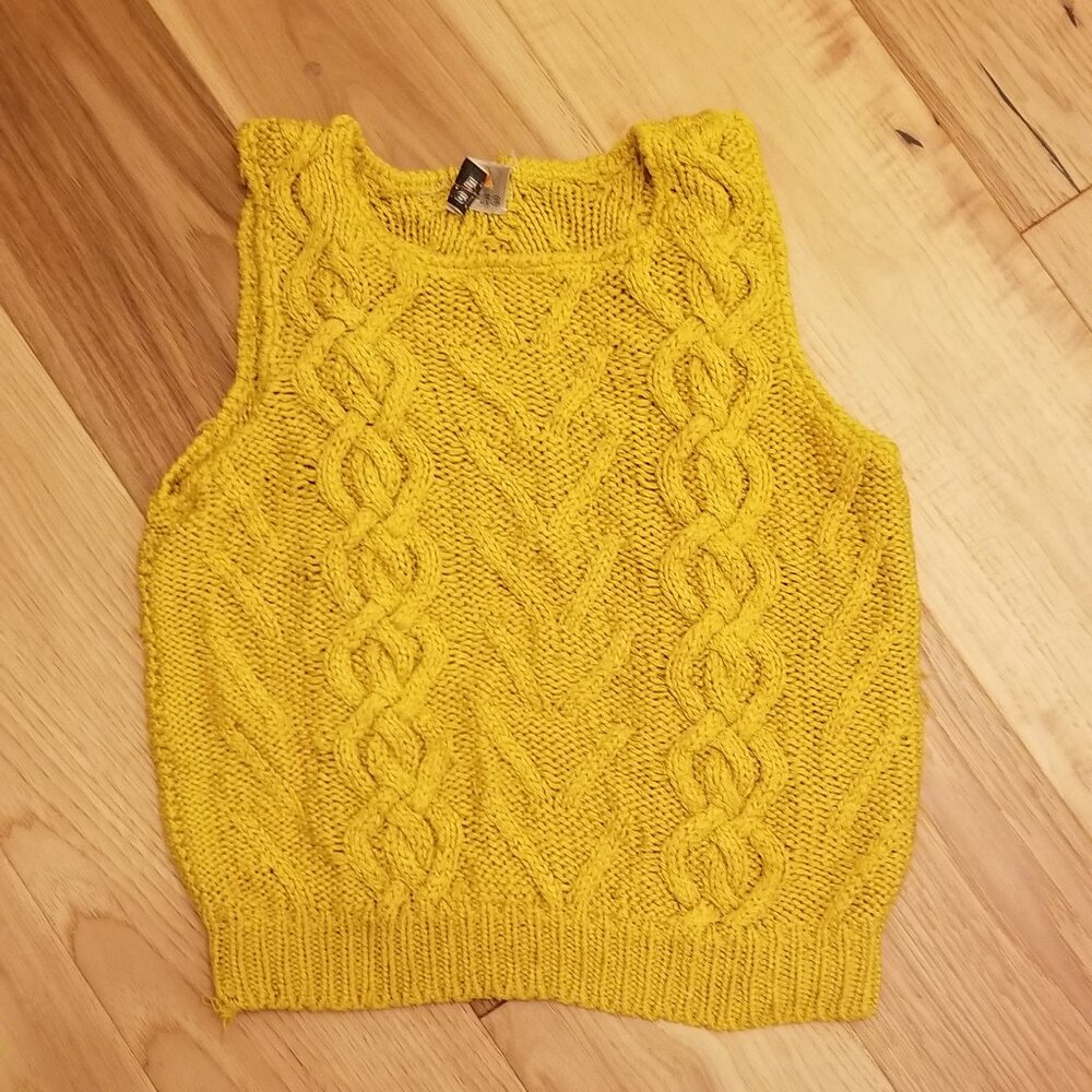 Cropped Sweater Vest
